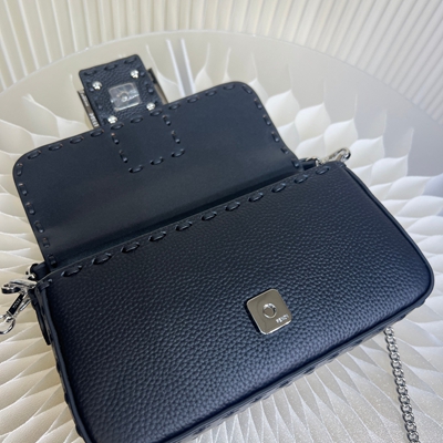 フェンディバッグ細部ディテール